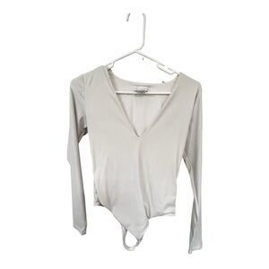 House of Harlow 1960 Cream V-Neck Bodysuit